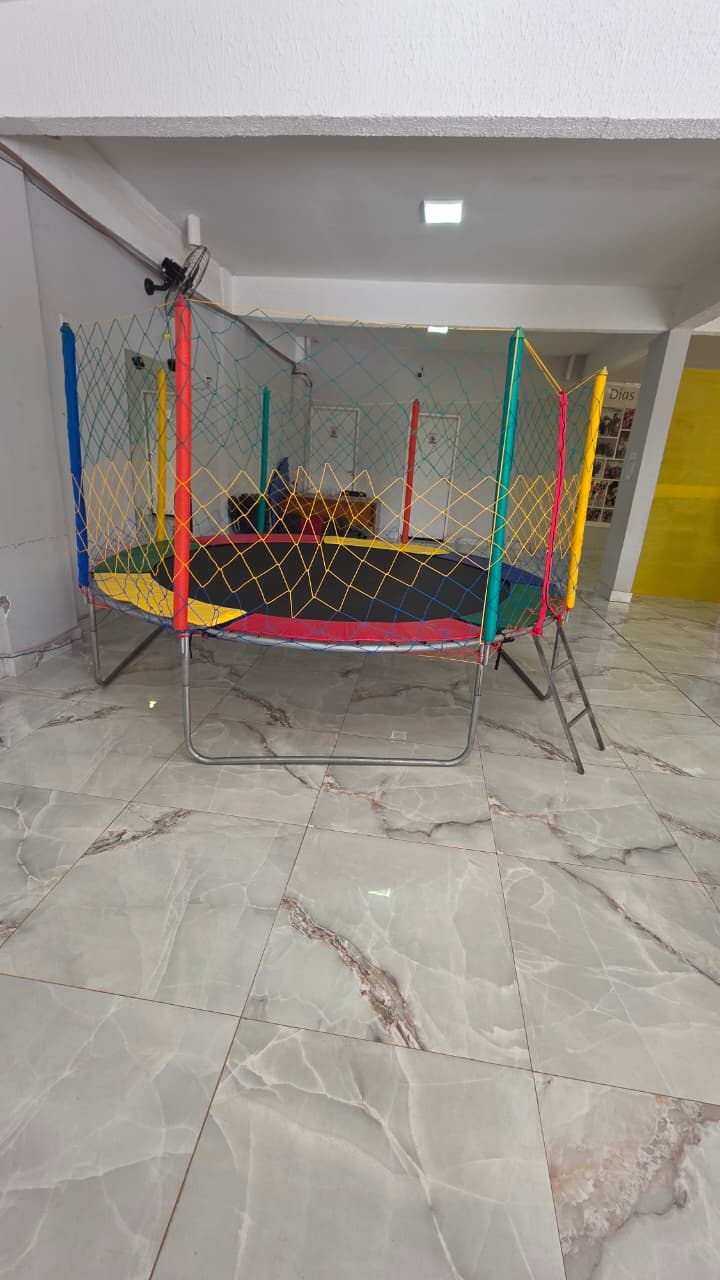Pula-Pula e Brinquedos